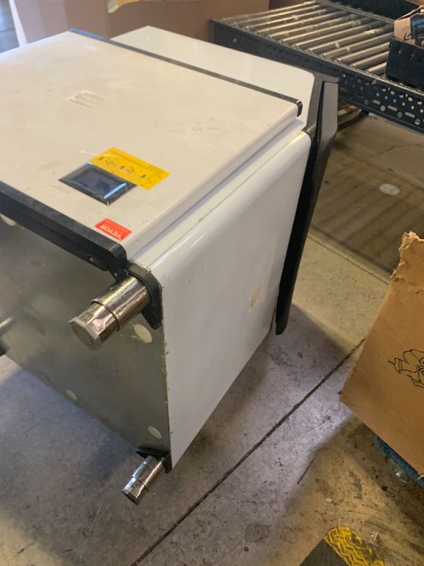 Photo 1 of VEVOR Commercial Ice Maker Storage Bin, 500LBS Capacity Ice Bin, Stainless Steel Ice Storage Bin with Filter and Adjustable Anti-Slip Rubber Feet, Suitable for Restaurant Hotel and Beverage Shops