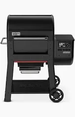 Photo 1 of weber searwood 600