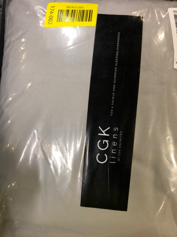 Photo 1 of Cal King Size 4 Piece Sheet Set - Comfy Breathable & Cooling Bed Sheets Set - Hotel Luxury Bedding for Women, Men, Kids, Teens, Boys & Girls - Deep Pockets, Soft, Wrinkle Free - Oeko-Tex - Light Grey
