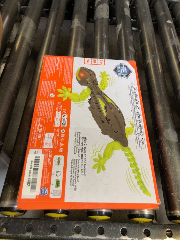 Photo 1 of HEX BOTS Wall Crawler Gecko, Rechargeable Remote Control Robot Kids Toys, Climbs up Walls, RC Robot Toys for Boys & Girls Ages 4 & Up