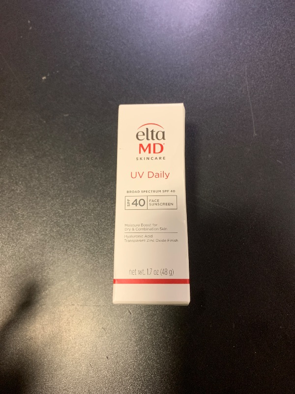 Photo 1 of EltaMD UV Daily SPF 40 Face Sunscreen Moisturizer with Zinc Oxide, Daily Face Moisturizer with SPF, Sunscreen, For Dry Skin 1.7 oz Pump