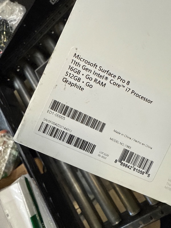 Photo 1 of Microsoft Surface Pro 8 13" Touchscreen Intel i7 16GB RAM 512GB SSD Graphite (Renewed)