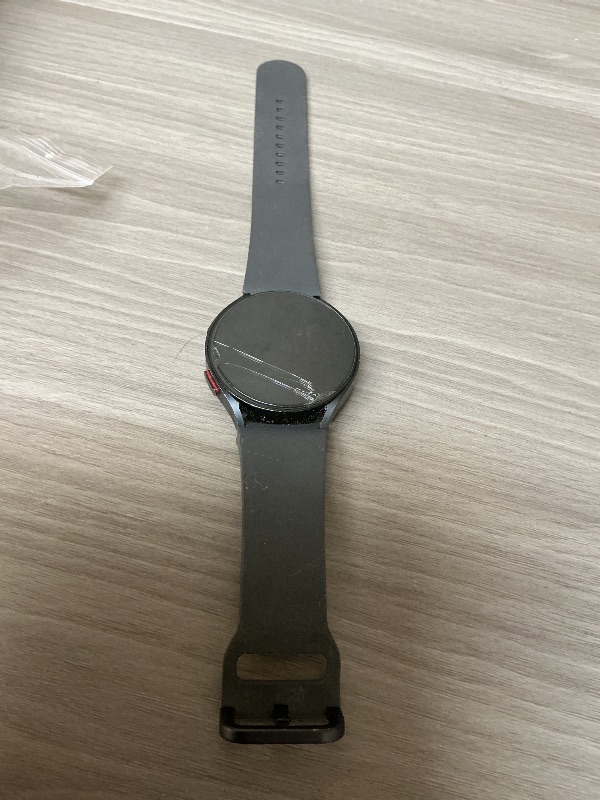 Photo 1 of SAMSUNG Galaxy Watch 6 (44mm, WIFI + 4G LTE) 1.5/in Super AMOLED Smartwatch GPS Bluetooth, Fully Unlocked R945U Graphite(Renewed)