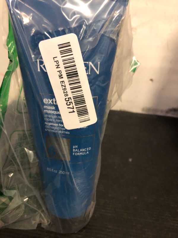 Photo 1 of Redken Extreme Hair Mask For Damanged, Brittle Hair - Fortifies & Strengthens, 8.5 Fl Oz