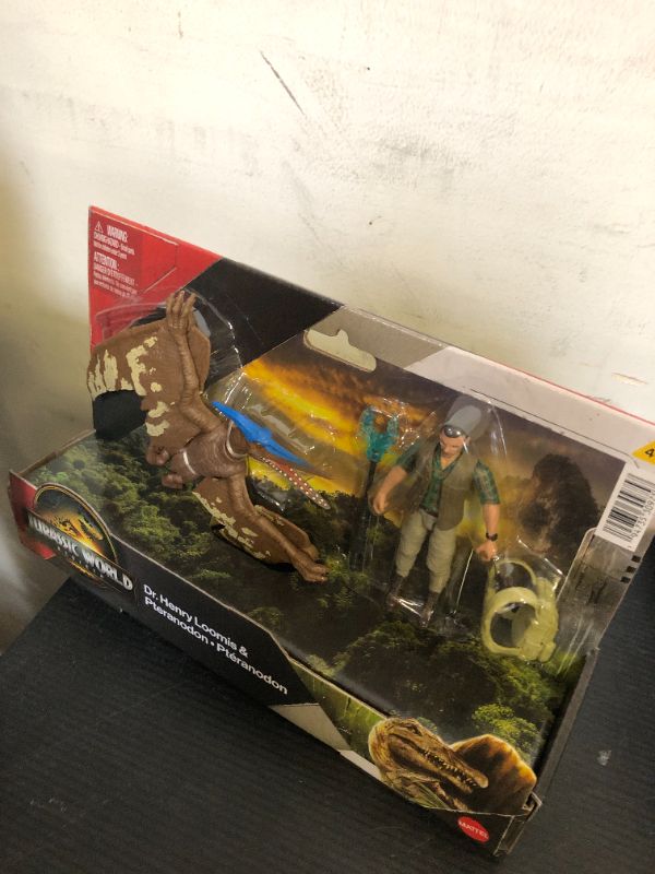 Photo 1 of Mattel Jurassic World Rebirth Human & Dinosaur Figure Pack, Dr Henry Loomis & Pteranodon, Movie Accurate 3.75 Inch Scale, Posable Collectible