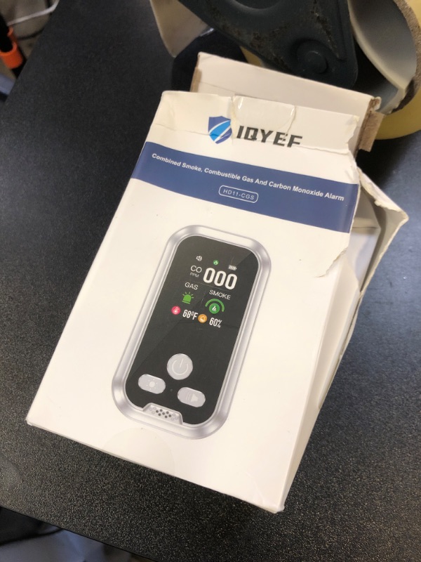 Photo 1 of IQYEF 5-in-1 Carbon Monoxide Detectors,Natural Gas Leak Detector & Smoke and Carbon Monoxide detectors Plug-in, Battery Backup, HD Digital Display for CO, Smoke, Gas, Temp, Humidity - Home & RV Use