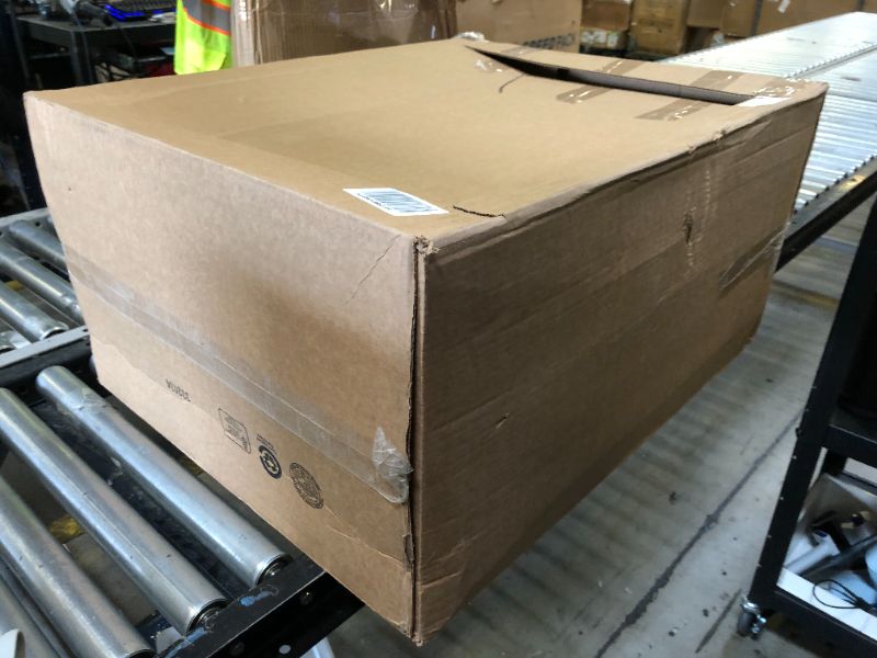 Photo 1 of Duck Brand Small Bubble Cushioning Wrap for Moving, Shipping & Mailing, 600 FT Bubble Packing Wrap Extra Protection Packaging Boxes & Mailers, Clear Bubble Roll Moving Supplies 150 FT Each 4 Rolls
