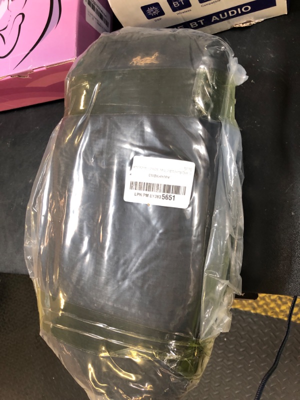 Photo 1 of HonyQiShuo Outdoor Waterproof Camping Blanket, Foldable Fleece Stadium Blanket for Outdoor Sports Event, Camping, Picnics, Windproof, Wearable