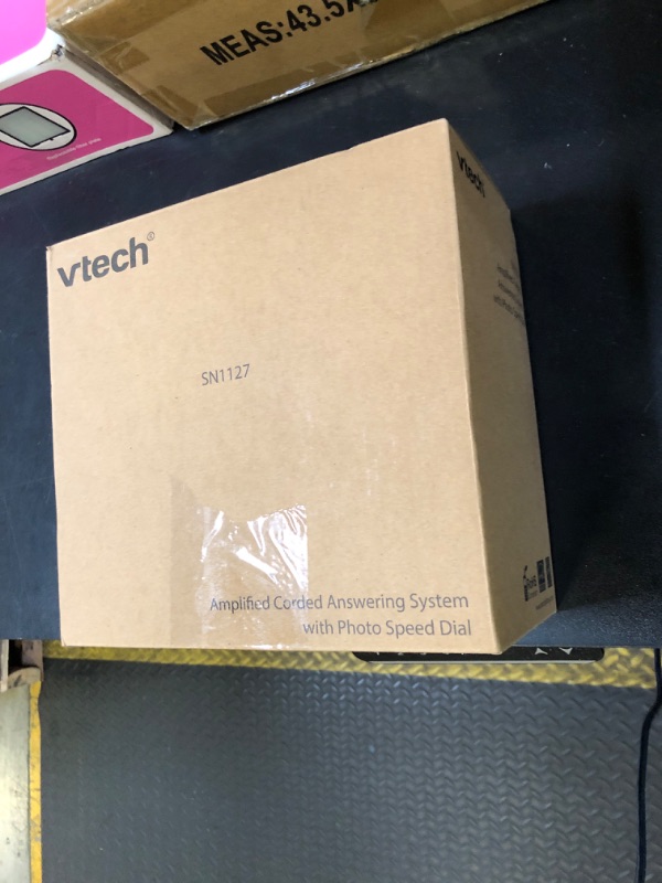 Photo 1 of VTECH SN1127 Amplified Corded Answering System. 8 Photo Speed Dial, 90dB Ringer Volume, Big High-Contrast buttons, Audio Booster(+40db), Visual Ringer. Perfect for Seniors, Visually & Hearing Impaired