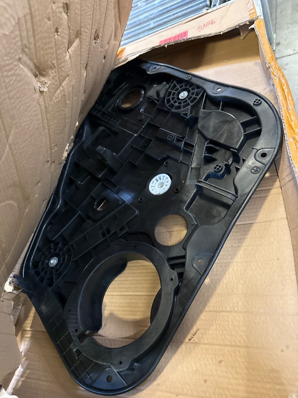 Photo 1 of Slakerbe Rear Left Window Regulator Without Motor,83471D9000 Power Window Regulator with Panel 83471-D9000 83471 D9000 Compatible for Kia Sportage EX SX 2017 2018 2019 2020 2.0L 2.4L