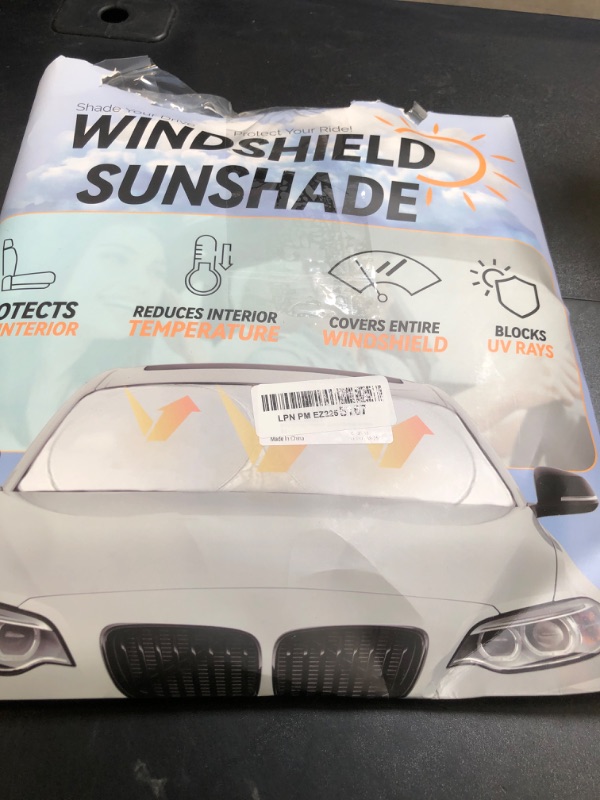 Photo 1 of INSAUTO Foldable Windshield Sun Shade for Audi Q5 2018-2025, Heat & UV Protection Car Sunshade with Storage Bag, Keep Interior Cool & Easy Installation