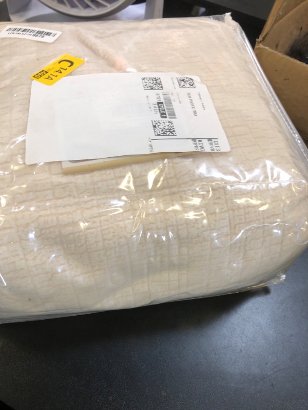 Photo 1 of H.VERSAILTEX 100% Waterproof RV Dinette Cushion Covers Stretch Camper Cushion Covers RV Loveseat Cover Furniture Protector for Travel Trailer Crizzle Pattern (2 Backrest Covers&2 Bench Covers, Ivory)