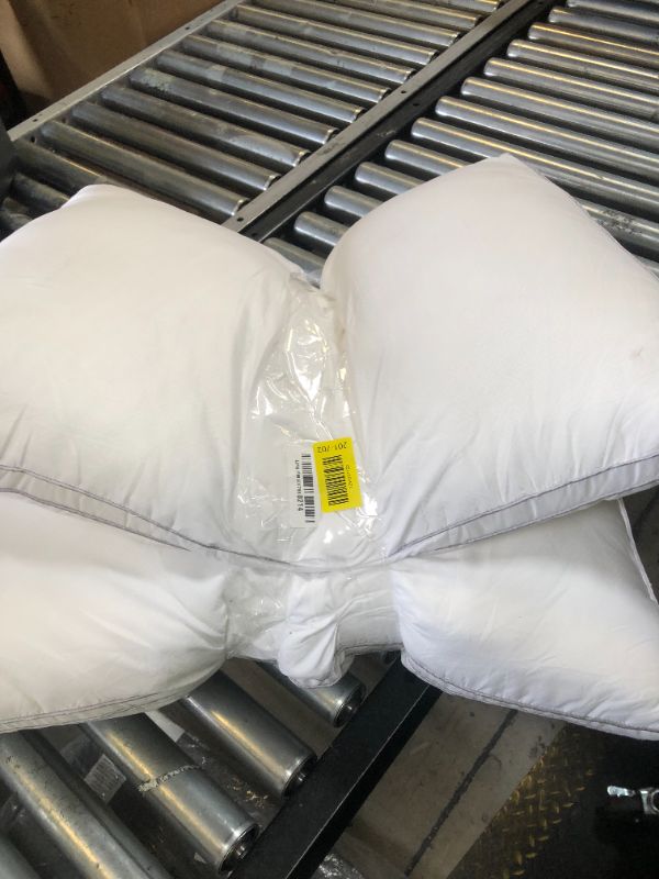 Photo 1 of viewstar Pillows Queen Size Set of 2, Hotel Quality, Down Alternative Gusseted Bed Pillows for Side, Back, or Stomach Sleepers, White