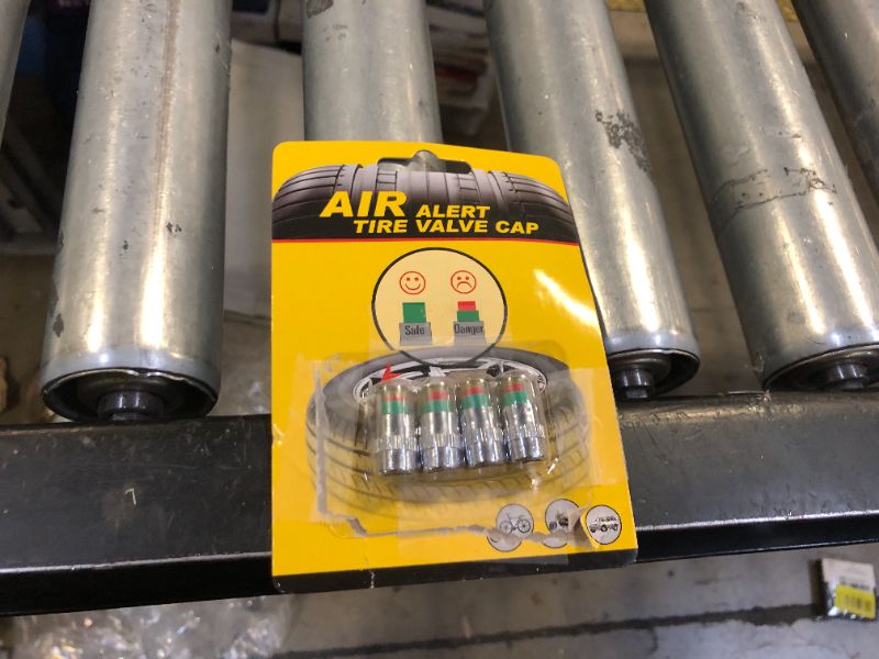 Photo 1 of ANKI HAPPIGO 4Pcs 32-to-35 PSI Car Tire Pressure Monitor Valve Stem Caps Sensor Indicator Easy to Read 3 Color Eye Alert