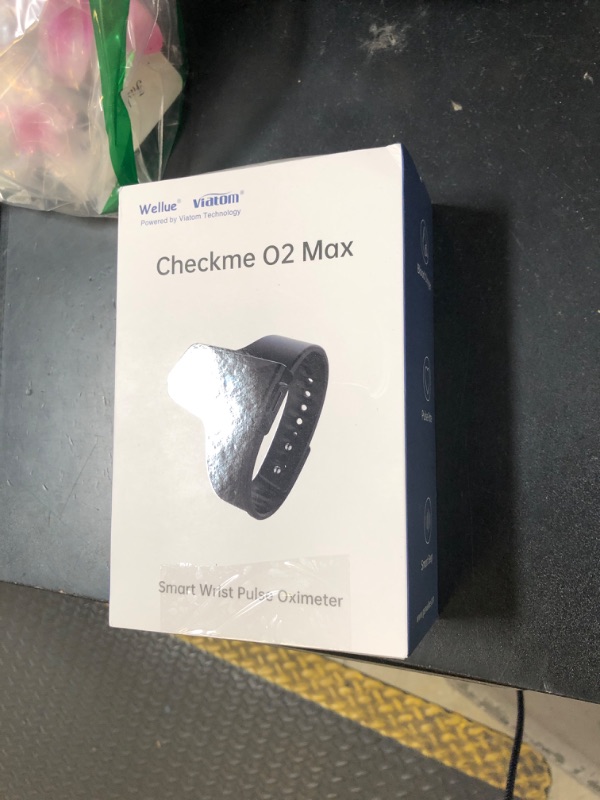 Photo 1 of Wellue O2 Pulse Oximeter with Smart Reminder | Blood Oxygen Saturation Monitor for SpO2 and Heart Rate Tracking Continuously, Bluetooth Finger Ring with Free APP &PC Report, Style 1