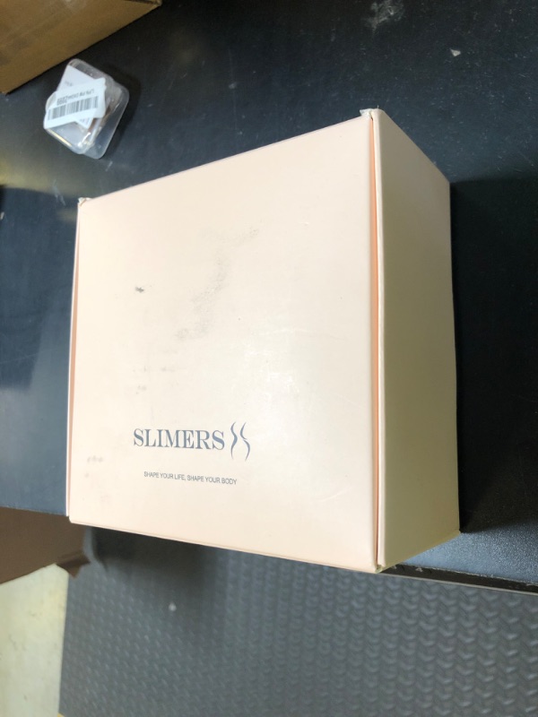 Photo 1 of Slimers Backless Shapewear Tummy Control: Low Back Plunge Shapewear Bodysuit - Built-In Bra Body shaper For Woman