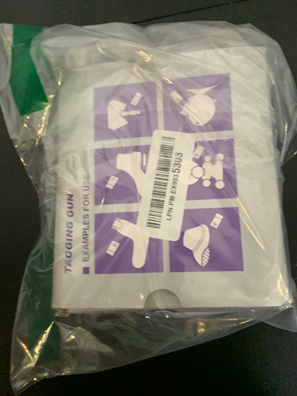 Photo 1 of Vmiapxo 2506 Pcs Clothing Tag Machine Kit, Garment Price Tag Attacher, Tagging Gun with 5 Steel Needles 2000 White Barbs Fasteners 500 Clothing Labels for Store Warehouse Boutique