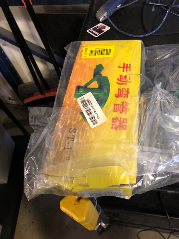 Photo 1 of Conduit Bender, Cast Iron Manual EMT Pipe Bender, Portable Tube Former Labor Saving Electric Wire Fast Bending Tool KW7027,Conduit Hand Bender Cast Tube Bending Tool (1")
