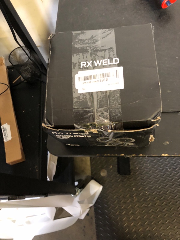 Photo 1 of RX WELD Nitrogen Regulator with 0-600 PSI, CGA580 Inlet, 1/4-Inch Male Flare Outlet Connection, Nitrogen Tank Regulator with 5Ft Refrigeration Hose