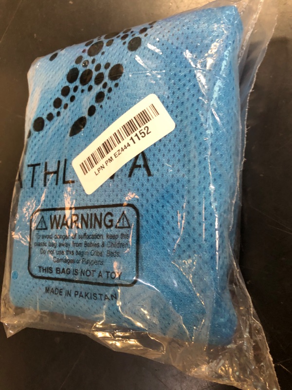 Photo 1 of ATHLOVA Kids Scrimmage Vests - Mesh Practice Jerseys, 9 Red & 9 Blue, Extra Small
