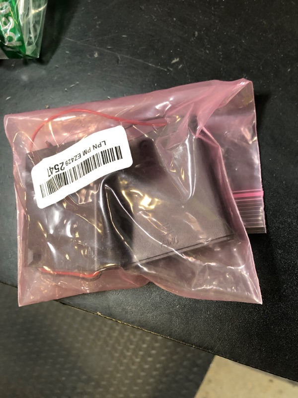 Photo 1 of VWEICYY 2 x 4 AA Battery Holder housing with Leads,2PCS 4 x 1.5V AA Battery Holder Case