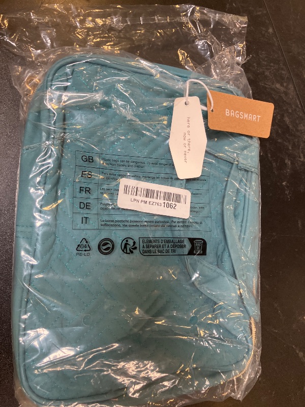 Photo 1 of BAGSMART Toiletry Bag Travel Bag with hanging hook, Water-resistant Makeup Cosmetic Bag Travel Organizer for Accessories, Shampoo, Full Sized Container, Toiletries, Teal