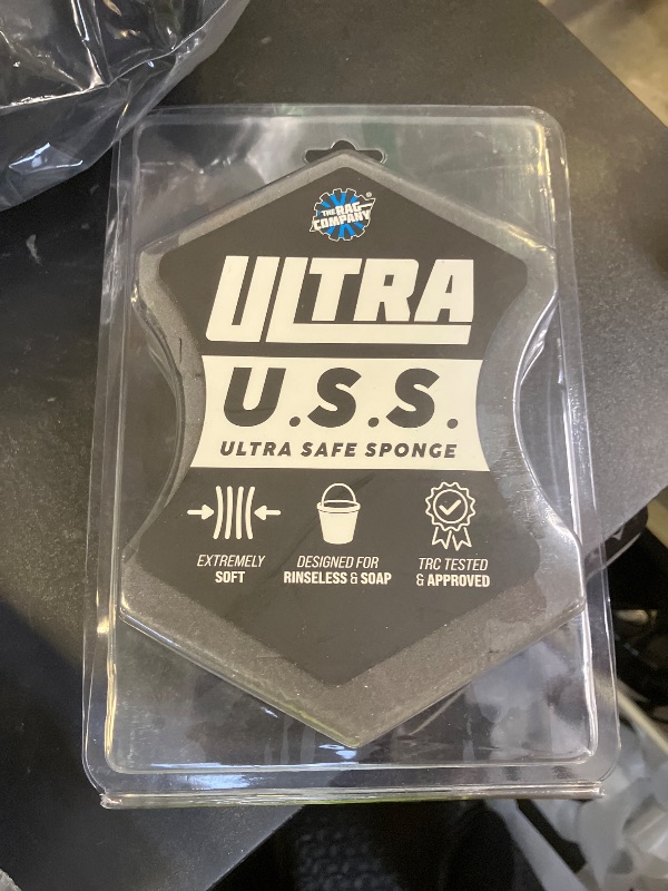 Photo 1 of The Rag Company - Ultra Safe Sponge - Latest Foam Technology Safe for All Types of Paint and Wheel Finishes - Easy-to-Hold Ergonomic Grip for Wash Bucket and Rinseless Washing - Dark Grey