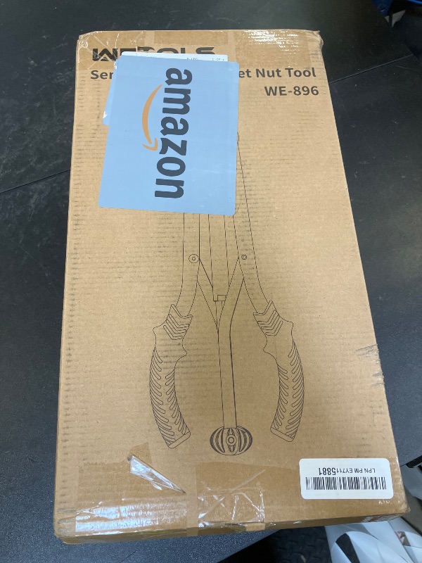 Photo 1 of WETOLS 17" Rivet Nut Tool, Hand Rivet Tool Kit with 11 Metric & SAE Mandrels M3 M4 M5 M6 M8 M10 M12, 10-24, 1/4-20, 5/16-18, 3/8-16, 110pcs Rivnuts, Sturdy Case Packed, Auto Release Nut Design, WE-896