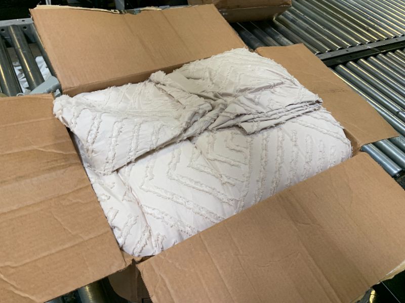 Photo 1 of Litanika King Size Comforter Set Beige, 3 Pieces Cream Tufted Boho Farmhouse Bedding Comforter Sets, Lightweight Fluffy Comforter Bed Set for All Season (104x90In Comforter and 2 Pillowcases)