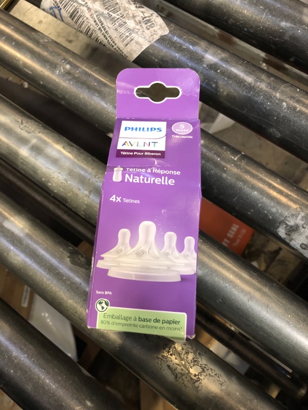 Photo 1 of Philips Avent Natural Response Nipples, Extra Fast Flow (Flow 5), 4-Pack, SCY965/44