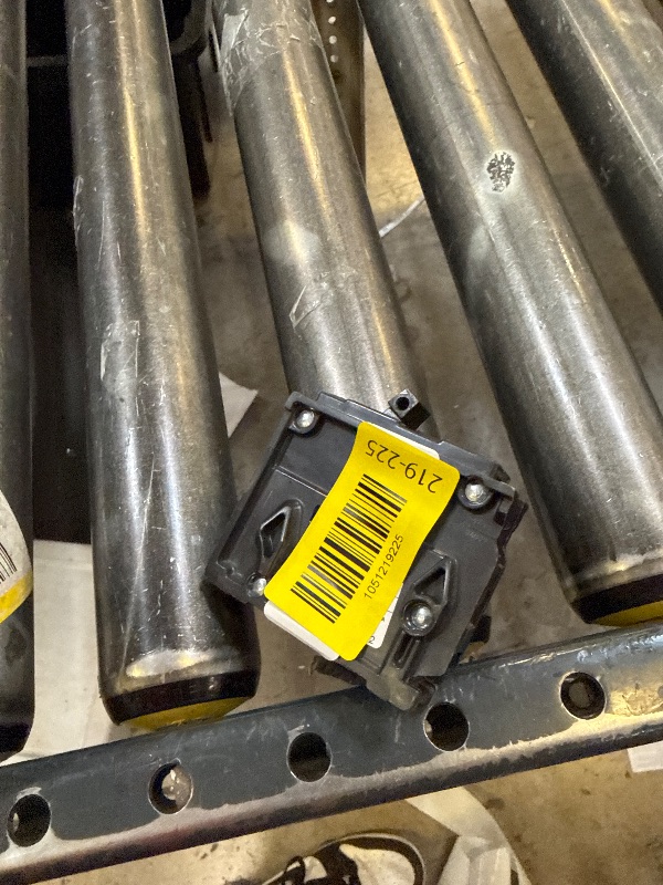 Photo 1 of Siemens Q120 20-Amp Single Pole Type QP Circuit Breaker