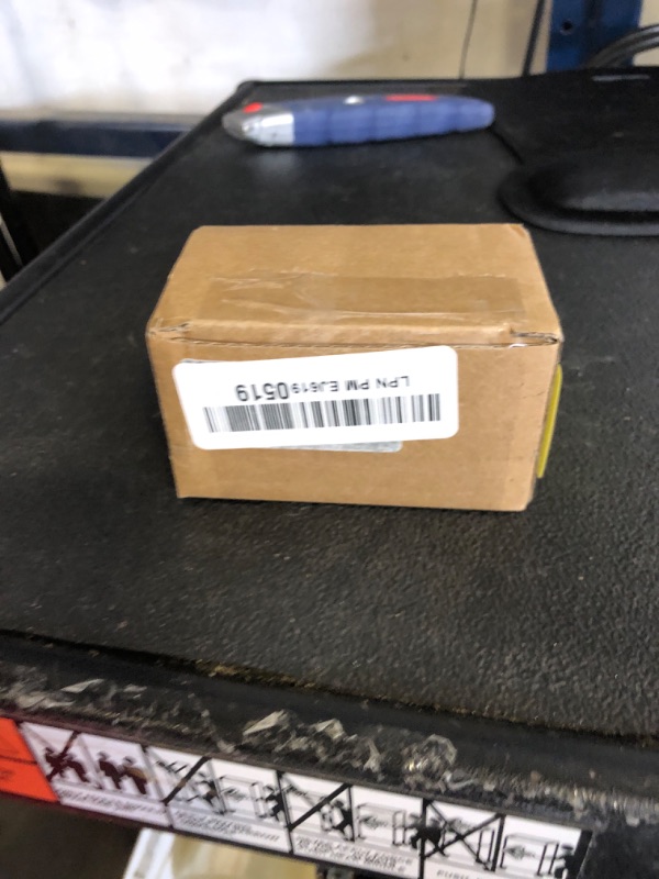 Photo 1 of GLOSO Circuit Breaker Switches Manual Reset Waterproof Audio Radio Solar System Boat Truck Marine Automotive Stud 5/16“ Surface Mount 200A