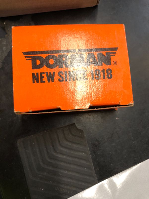 Photo 1 of Dorman 090-024 Oil Drain Plug Standard 5/8-18, Head Size 9/16 In. Compatible with Select Models, 5 Pack
