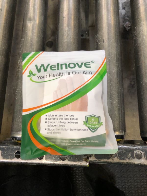 Photo 1 of Welnove 10Pack Toe Caps Closed Toe Surface Fabric Sleeve Protectors with Gel Lining, Prevent Pain Relief for Corns, Blisters and Ingrown Toenails (Size Large + Size Medium)