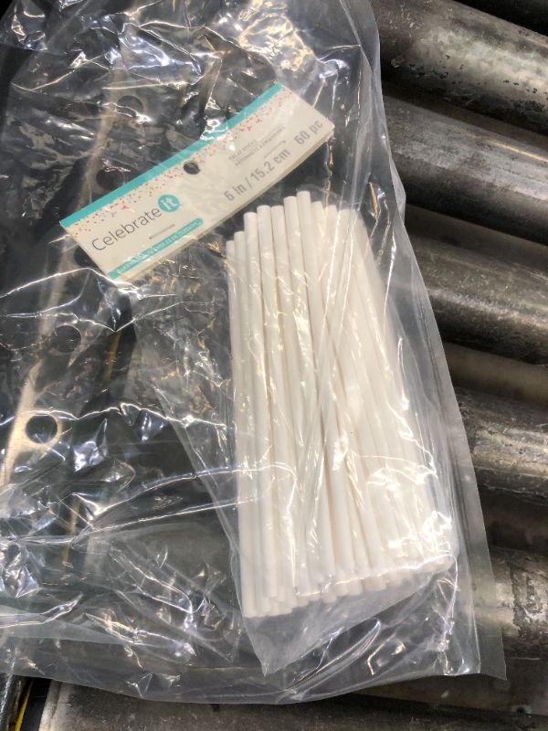 Photo 1 of cake skewers 6in 60 pc 