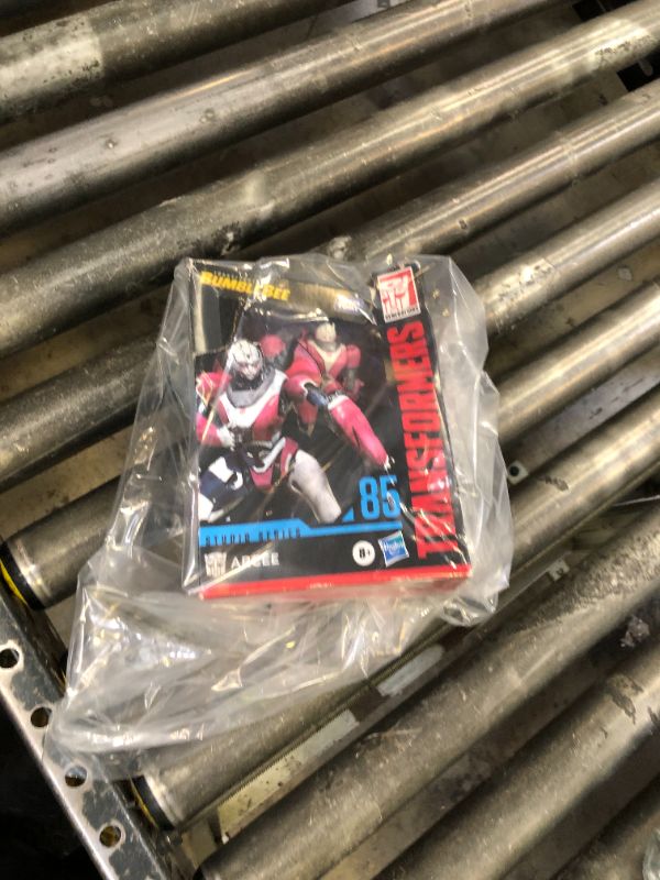 Photo 1 of Transformers Toys Studio Series 85 Deluxe Class Bumblebee Arcee Action Figure - Ages 8 and Up, 4.5-inch