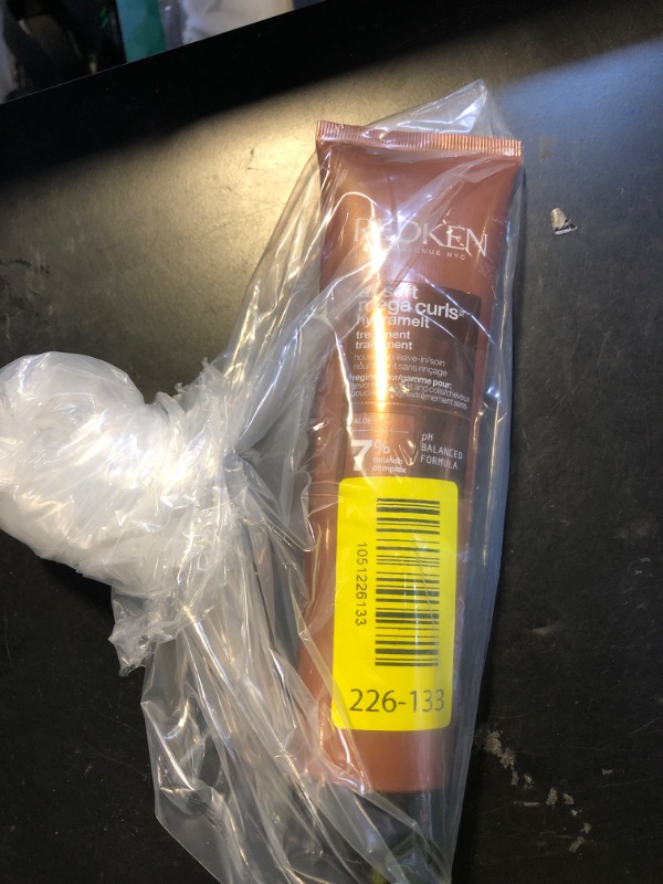 Photo 1 of Redken All Soft Mega Curls Hydramelt Leave-In Treatment | For Extremely Dry Hair | For Curly & Coily Hair | Ultra Moisturizing Hair Lotion Enhances Shine | With Aloe Vera