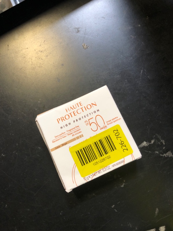 Photo 1 of Avène High Protection Beige Tinted Compact, Broad Spectrum SPF 50+, UVA/UVB Blue Light Protection, Tinted sunscreen, 100% Mineral, Water Resistant, Non-Greasy, Fragrance-Free 0.35 Oz