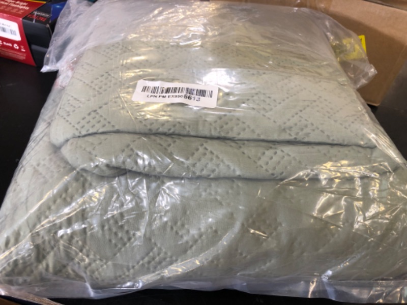Photo 1 of FLYMME Quilts Queen Size, Lightweight Sage Green Bedspreads, Basket Weave Pattern,Ultra Soft Microfiber Bed Coverlet 3 Pieces for All-Seasons (1 Quilt, 2 Shams)