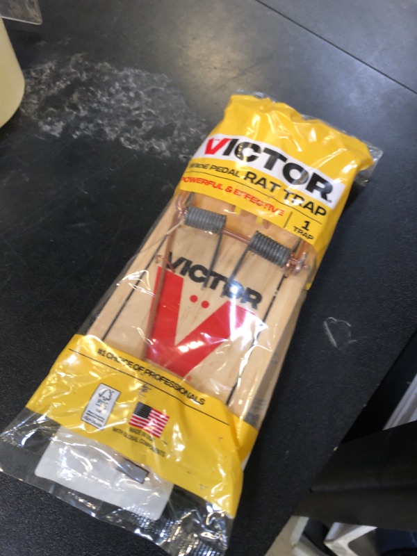 Photo 1 of Victor M205 Easy Set Plastic Pedal Sustainably Sourced FSC Wood Humane Snap Rat Trap