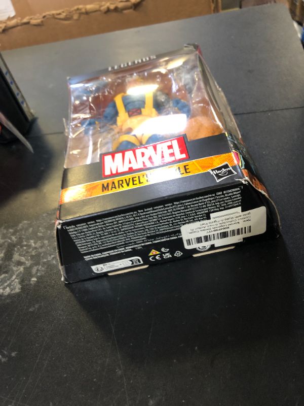 Photo 1 of Marvel Legends Series Cable, Comics Collectible 6-Inch Action Figure with Build-A-Figure Part