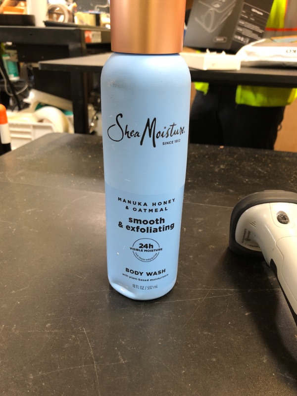 Photo 1 of SheaMoisture Manuka Honey Oatmeal Body Wash Smooth & Exfoliating Smooth and Exfoliating body wash for 24H Visible Moisture for Healthy, Glowing Skin 18 oz