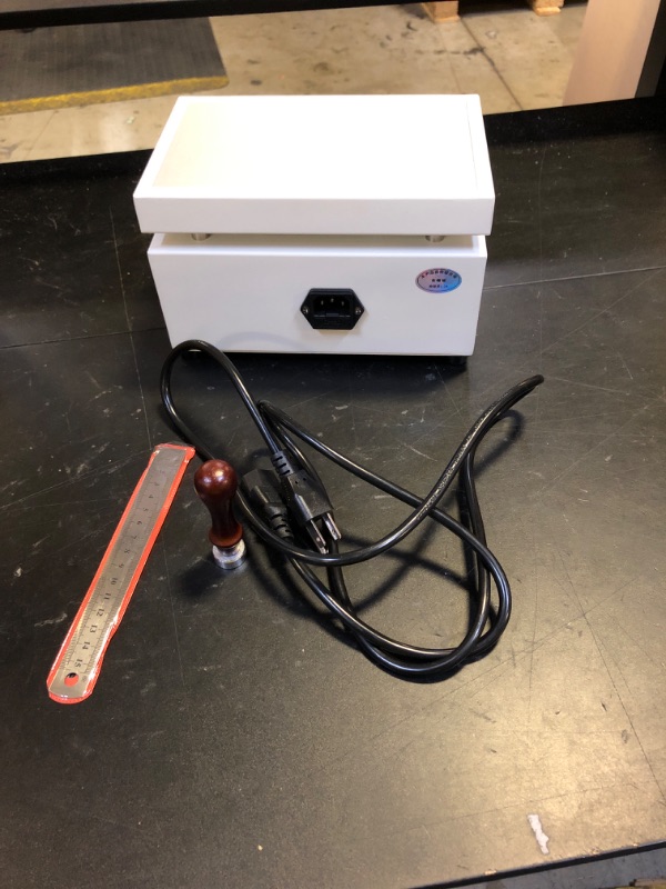 Photo 1 of Hanchen Cellophane Wrapping Machine Manual Cellophane Overwrapping Machine Desktop Heating Sealing Machine for BOPP Perfume Cosmetics Poker Box PVC Heat Sealer Film (LS12-200)