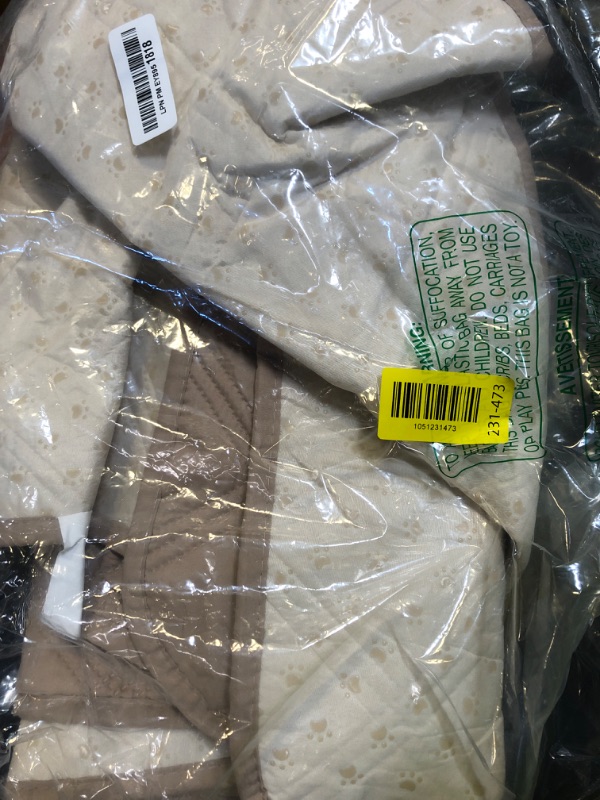 Photo 1 of Ameritex Waterproof Dog Bed Cover Pet Blanket with Anti-Slip Back for Furniture Bed Couch Sofa
