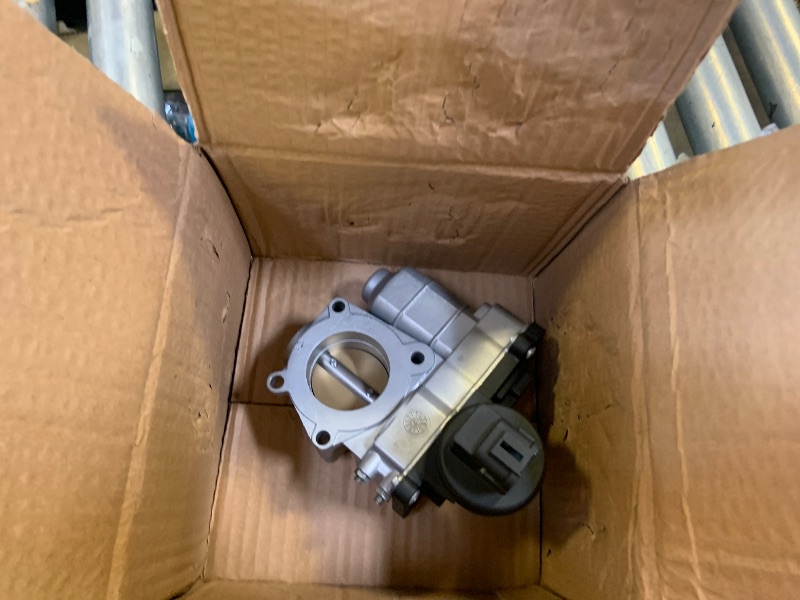 Photo 1 of throttle body for unknown make and model 