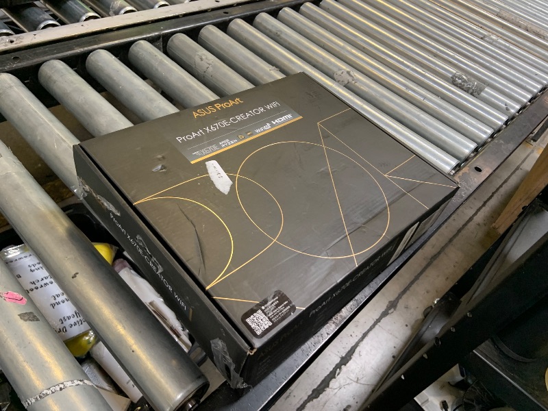 Photo 1 of ASUS ProArt X670E-CREATOR WiFi AMD X670 AM5 Ryzen™ Desktop 9000 8000 & 7000 ATX Motherboard, 16+2 Power Stages, PCIe® 5.0 Ready, DDR5 Support, USB4®, 10 Gb & 2.5 Gb LAN, WiFi 6E, Four M.2 Slots