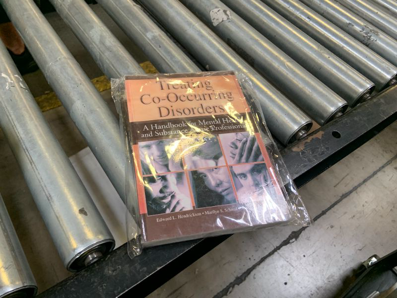 Photo 1 of Treating Co-Occurring Disorders (Haworth Addictions Treatment) 1st Edition
