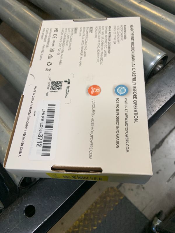 Photo 1 of MOTOPOWER MP69033 Car OBD2 Scanner Code Reader Engine Fault Scanner CAN Diagnostic Scan Tool for All OBD II Protocol Cars Since 1996, Yellow