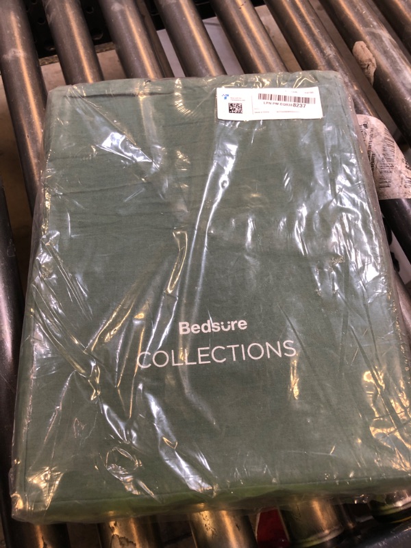 Photo 1 of Bedsure Linen Duvet Cover Queen - Linen Cotton Blend Bedding Set, Soft & Cozy, 3 Pieces, 1 Duvet Cover 90x90 Inches and 2 Pillowcases, Dark Forest Color Cooling Bedding, Comforter Sold Separately