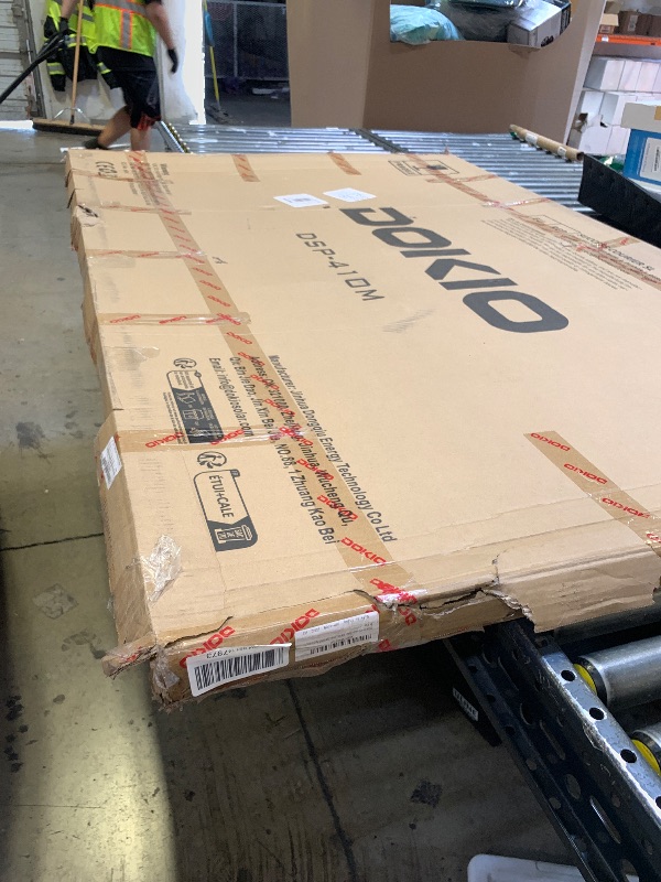 Photo 1 of DOKIO 400 Watt Solar Panels 10BB 12/24 Volt Solar Panel kit High Efficiency for Rooftop Portable Power Station Farm Yacht RV Camping and Other Off-Grid Applications